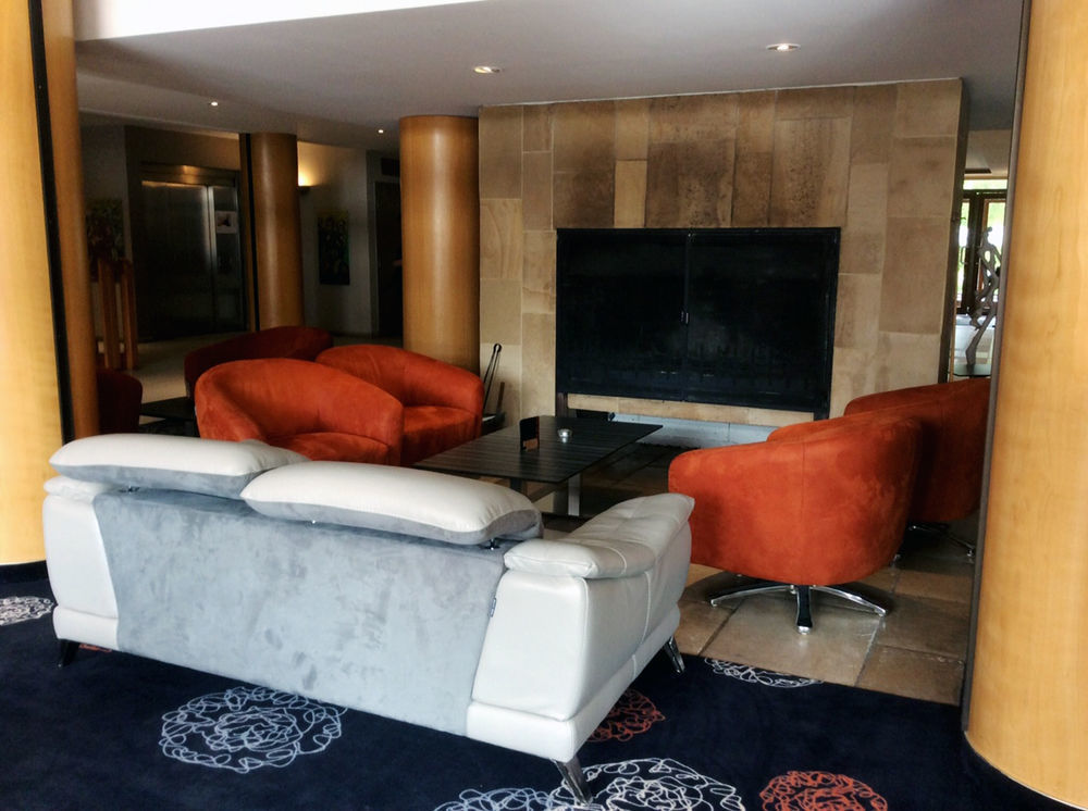 Domaine De La Foret D'Orient, Logis Hotel, Restaurant, Spa Et Golf Rouilly-Sacey Luaran gambar
