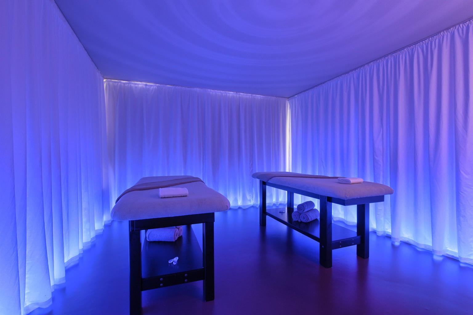 Domaine De La Foret D'Orient, Logis Hotel, Restaurant, Spa Et Golf Rouilly-Sacey Luaran gambar